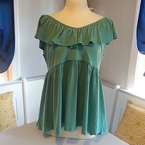 Torrid baby doll ruffle off shoulder top - Picture 3 of 8